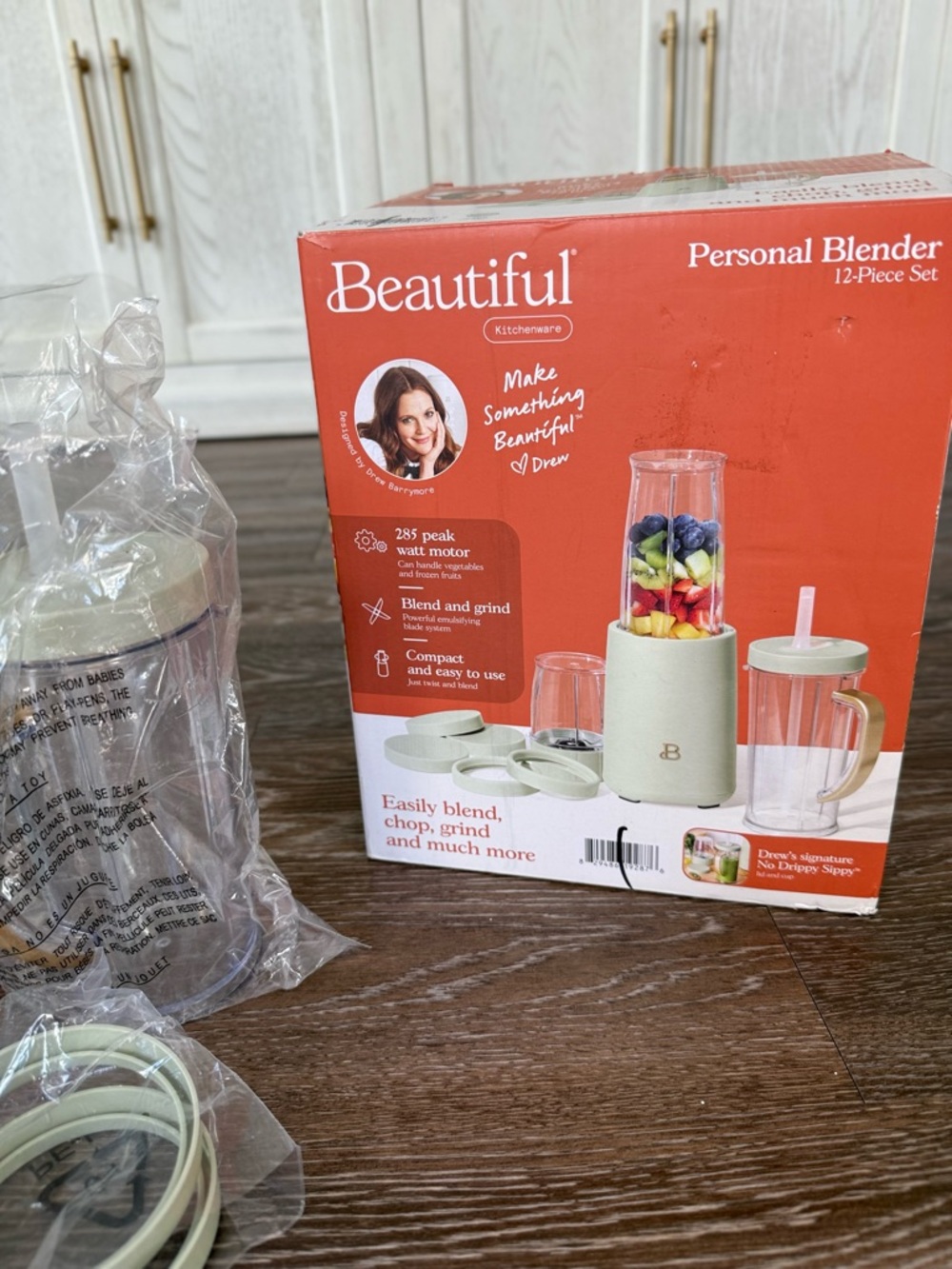Beautiful Kitchenware Personal Blender - pastel green - 12 pieces set